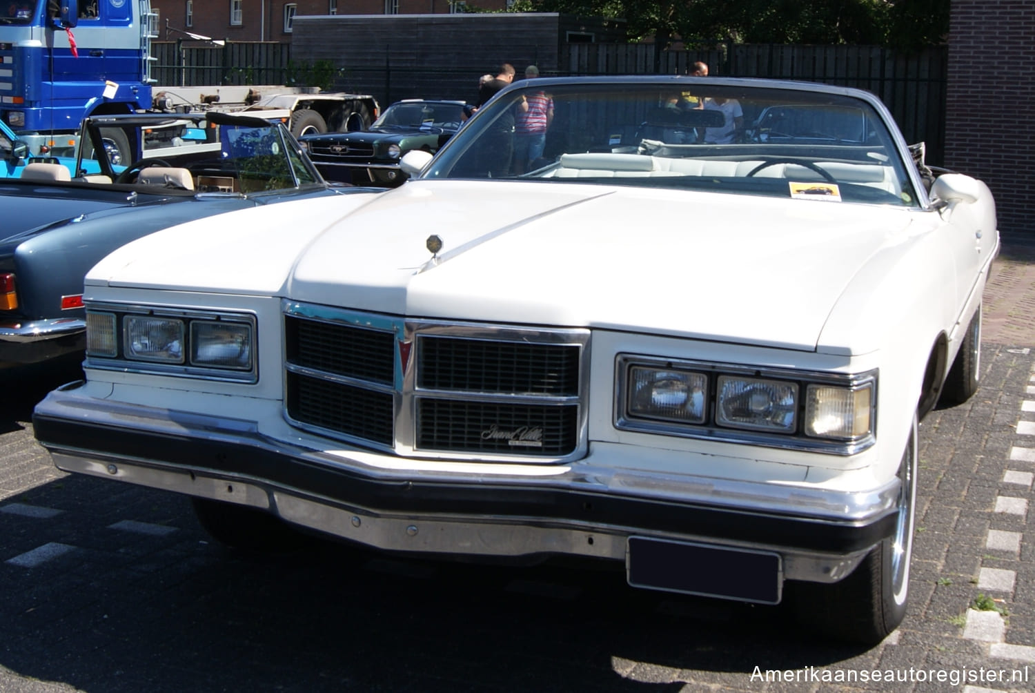 Pontiac Grand Ville uit 1975